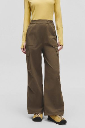 ParaShell – Women’s Straight-Leg Cargo Pants Relaxed Fit Multi-Pocket Softshell